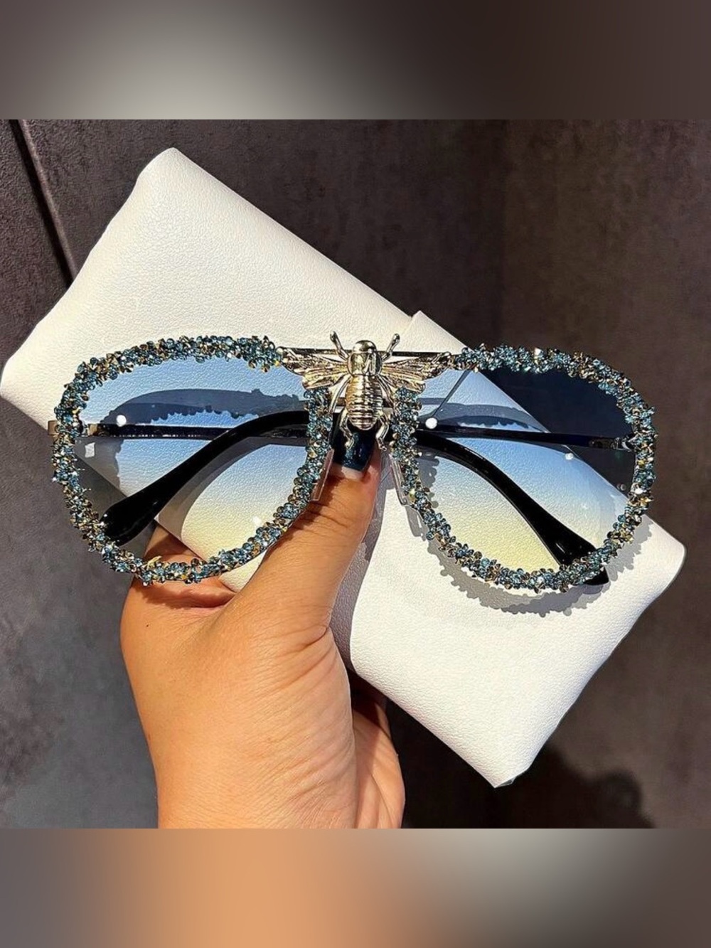 Crystal Bee Accent Blue Gradient Sunglasses